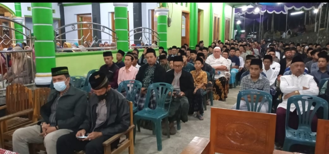 Pengajian Umum di Masjid Ijazah Walibuko Padukuhan Tejogan